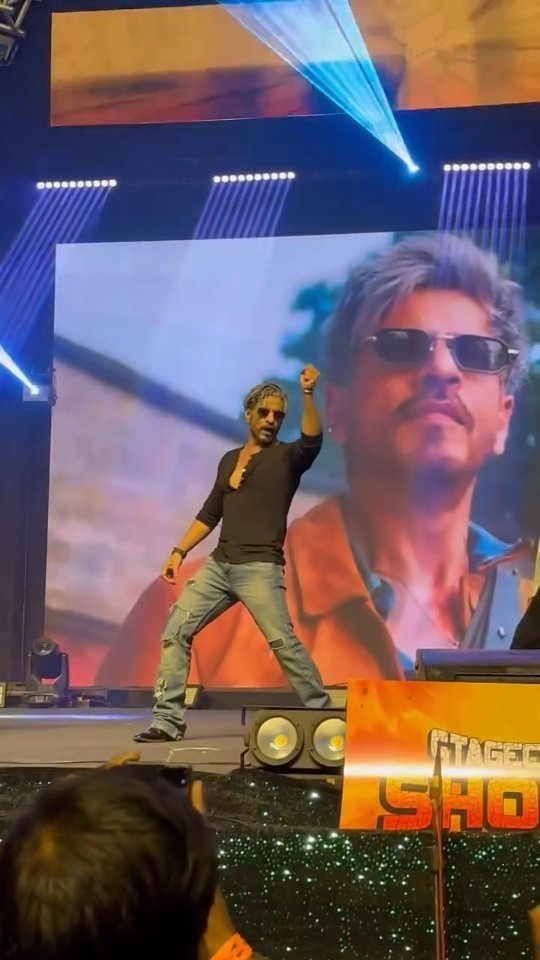 ibrahim__qadri 게시물 이미지: Jhoome jo KING 🔥
meri jaan
Mehfil hi lut...