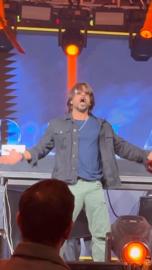 ibrahim__qadri 게시물 이미지: Baadshah ❤️ 

#shahrukhkhan #srk #kingkhan #king