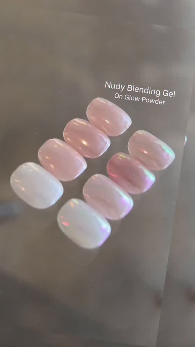 icegelnail 게시물 이미지: 파우더 컬러링에 딱!
브러시 자국이 잘 남지 않아!
손톱의 요철과 얼룩을 자연스럽게...