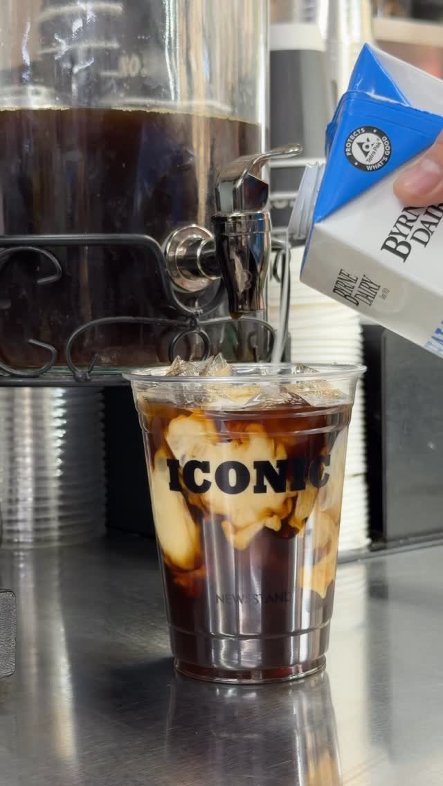 iconicmagazines 게시물 이미지: Iced coffee o’clock #IconicNewsstand...