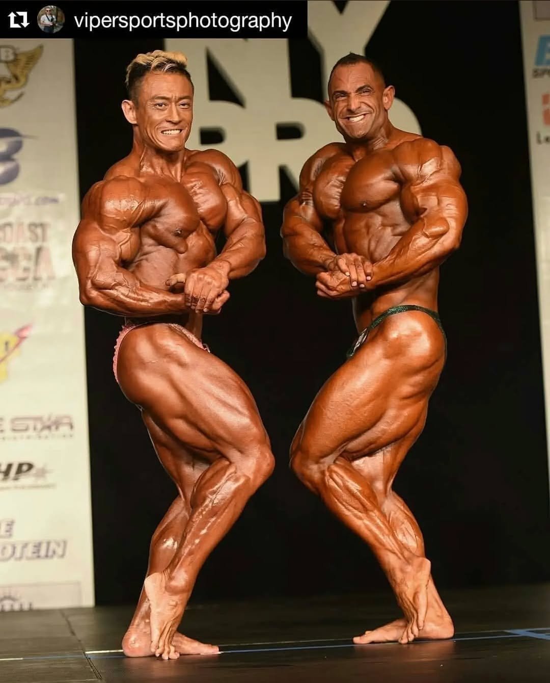 ifbb_pro_kimjunho 게시물 이미지: 10년전 오늘이 뉴욕프로 였었네요
멋진 경합이었고 올림피아 진출 포인트를 획득했었던 무대 였습니다
