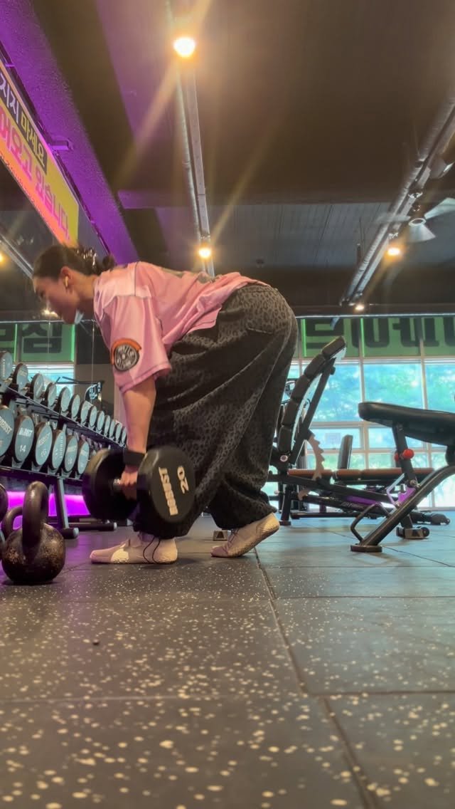 ifbbpro_figure_uni 게시물 이미지: 