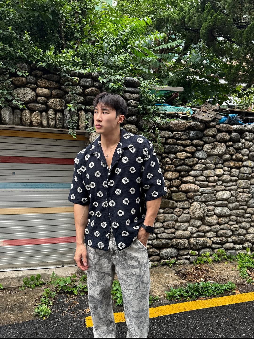 Photo by 🇰🇷IFBB PRO WOO HYUNG JAE (우형재) on July 05, 2025. May be an image of 1 person, outdoors and text.
