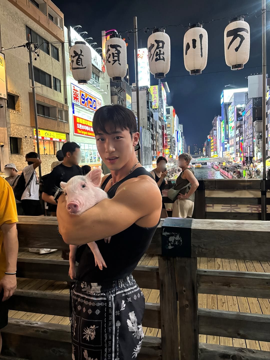 Photo by 🇰🇷IFBB PRO WOO HYUNG JAE (우형재) on July 24, 2025. May be an image of 5 people and text.