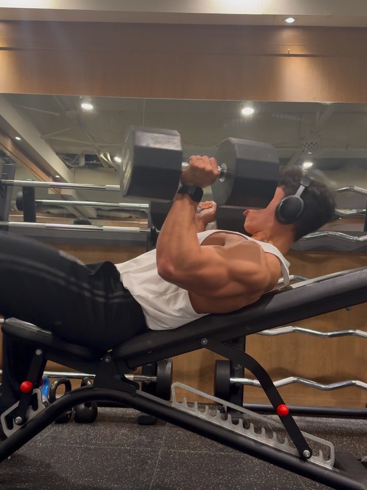 ifbbpro_soo 게시물 이미지: Push day⚔️
@wansung62 항상 교육 받고나면

고민이던 문제가...