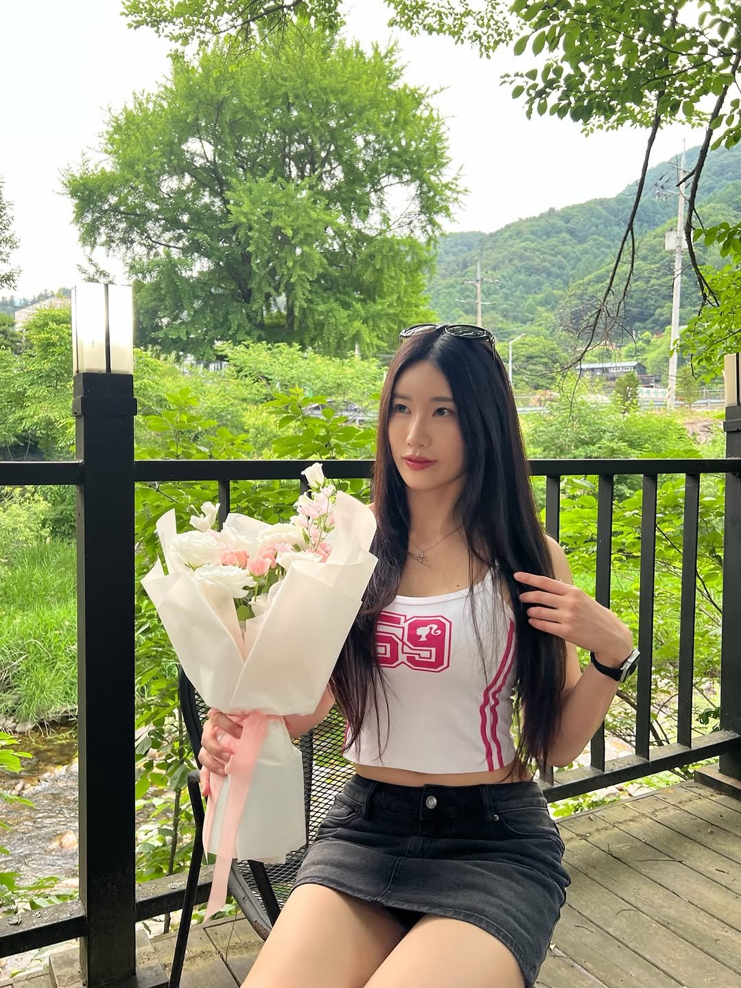 ifbbpro_suju 게시물 이미지: 공주놀이 재미써따 ! 💐
(치마아니구 바지임)