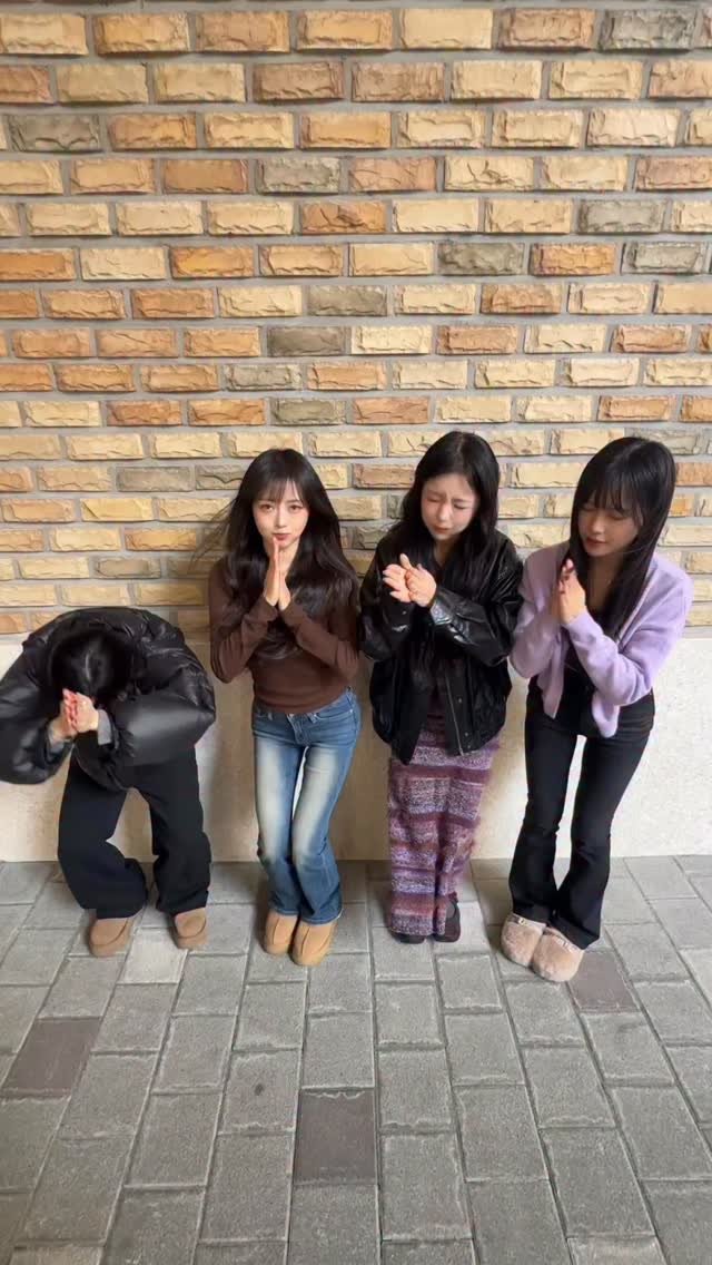 ifour_i4 게시물 이미지: 자기야 화풀어~👉👈 이래도 안풀어? 사과해.