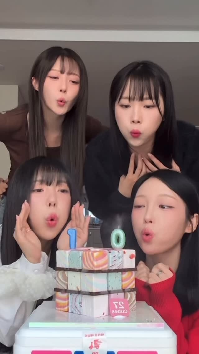 ifour_i4 게시물 이미지: 10만 감사합니다💕