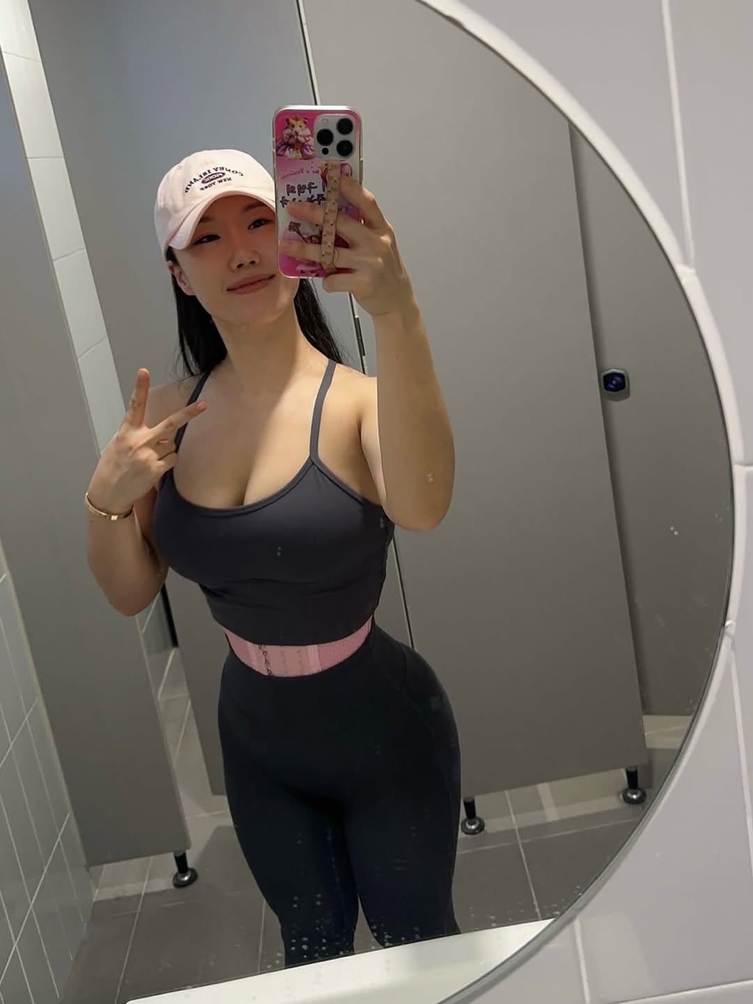 ifyou880113 게시물 이미지: 안녕 영어로는 헬로

오늘은 내가 너무 좋아하는 밀기
내일은 내가 정말 좋아하는...