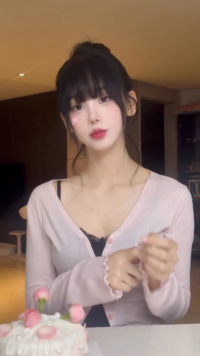 ihate._.eggplant 게시물 이미지: 💗