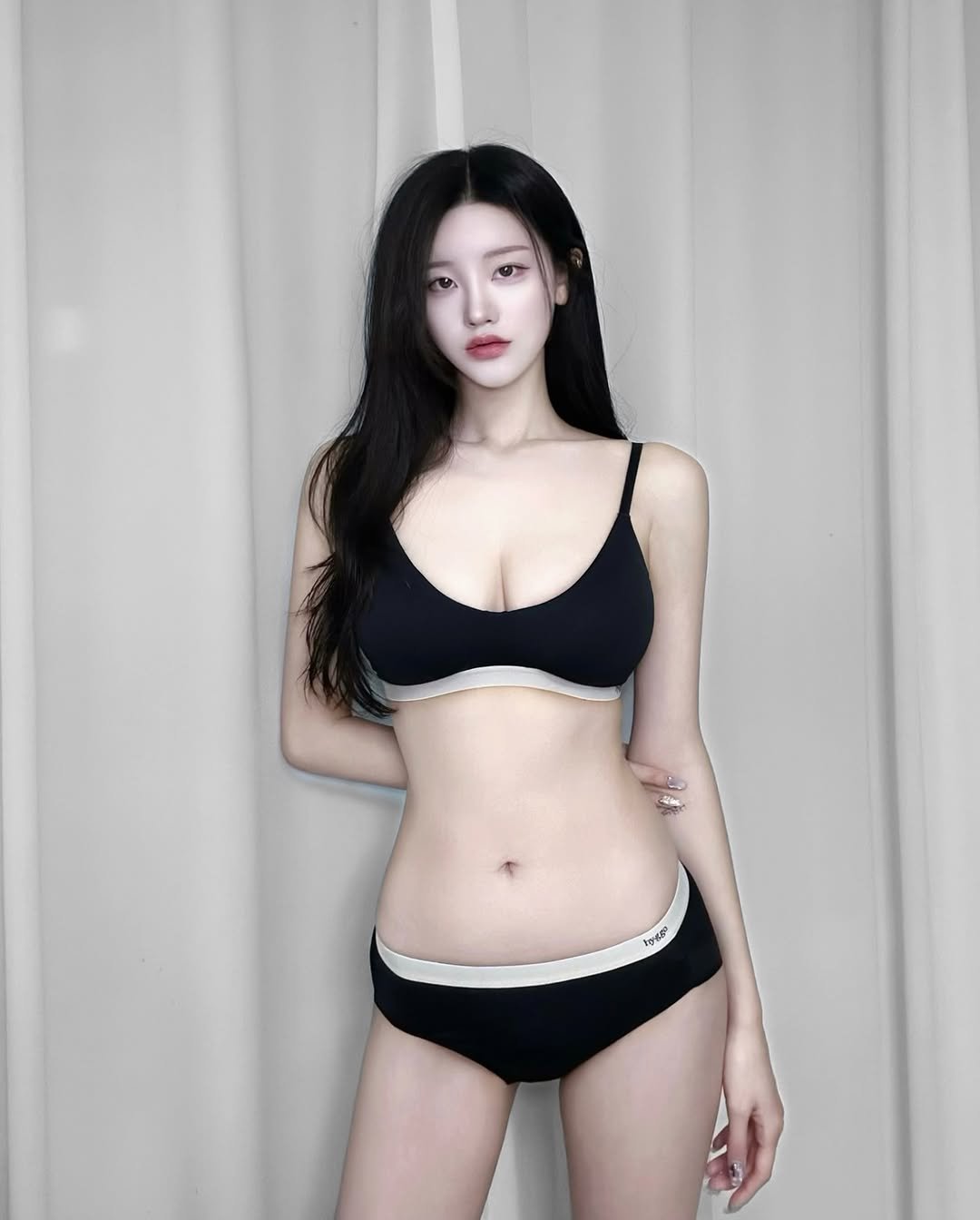 Photo shared by 숨니 on March 03, 2026 tagging @hygge_underwear. May be an image of sleepwear, slip, bra and text.