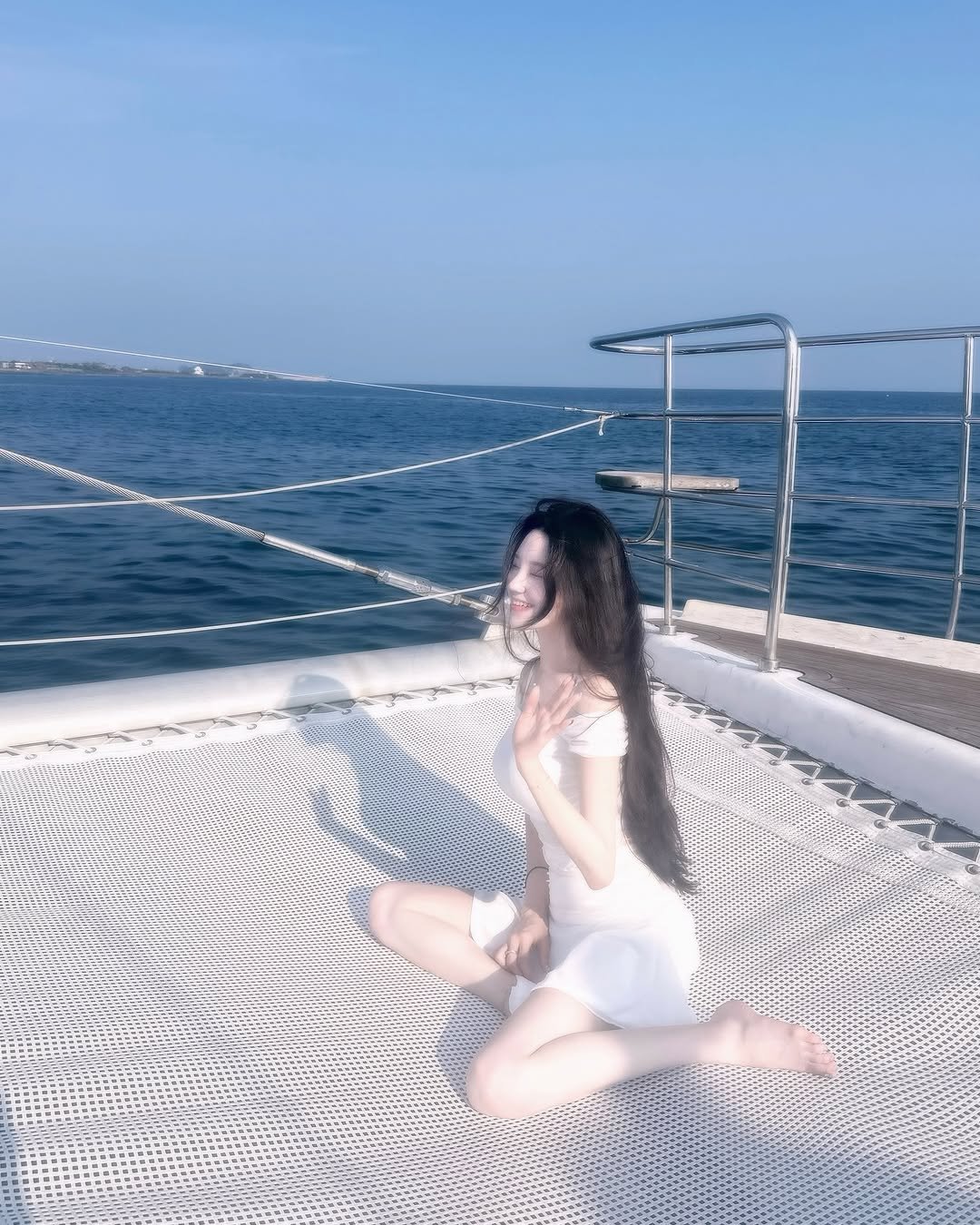 Photo shared by 숨니 on September 10, 2025 tagging @gb.jeju. May be an image of 1 person, sail, sailboat and text.