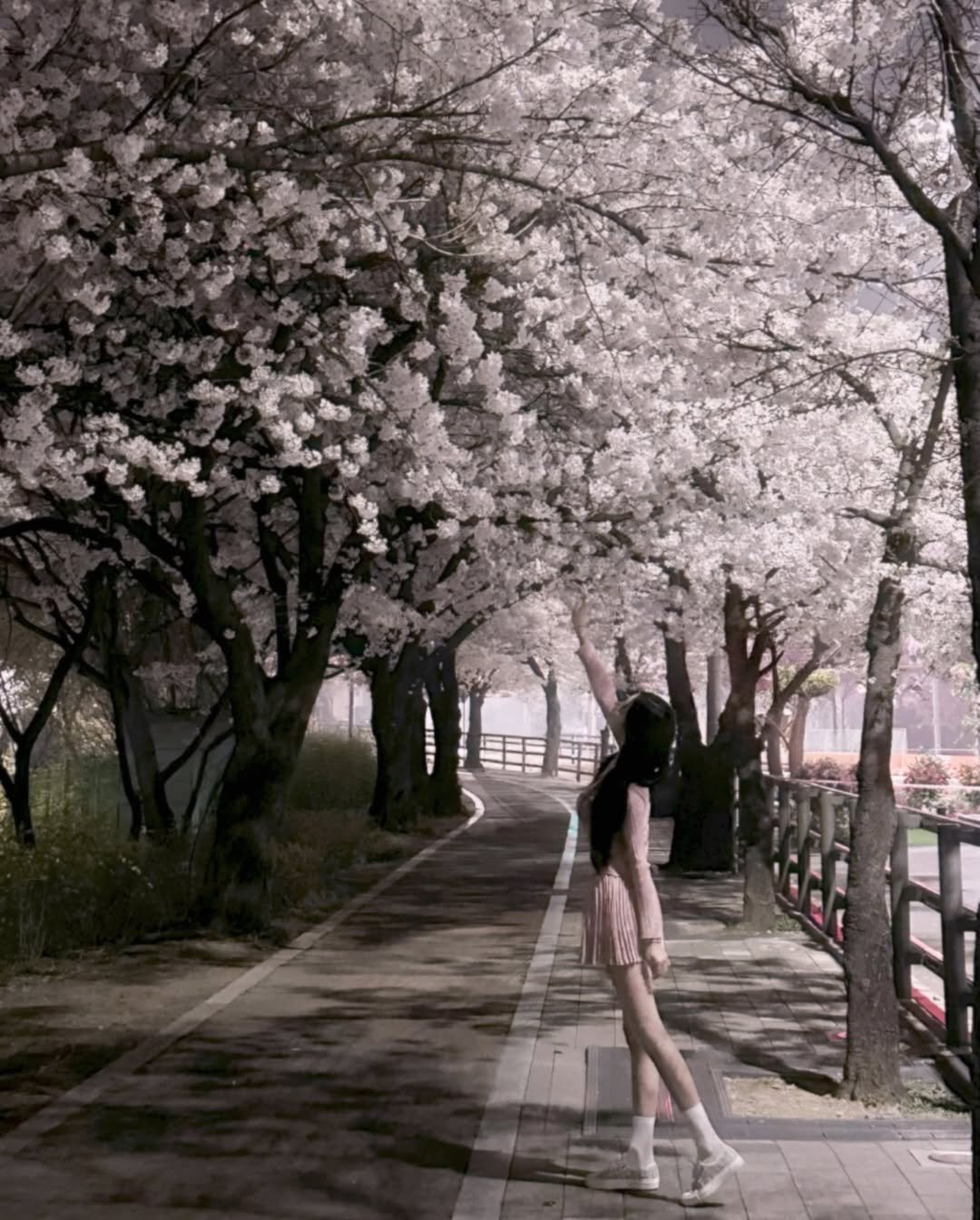 ii_ssum 게시물 이미지: 4월도 무사히 ❀ུ۪