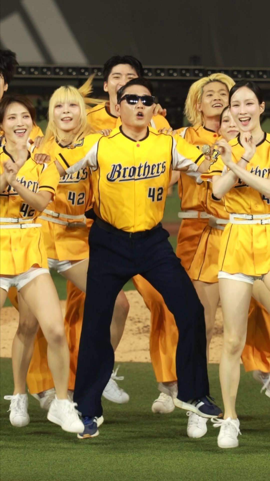 iiiitzeric 게시물 이미지: 不用多說 鳥叔就是神🔥
🎵Gangnam by PSY

#psy #gangnumstyle