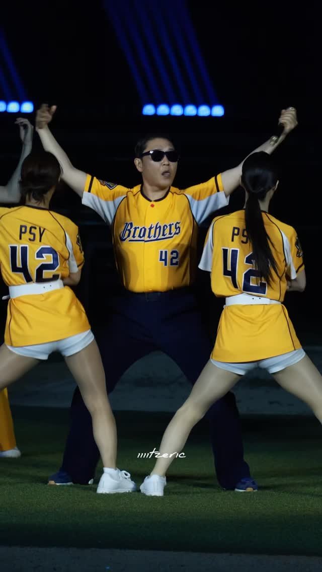 iiiitzeric 게시물 이미지: 一輩子真的至少要看一次🥹
🎵Gentleman by PSY

#psy #gentleman