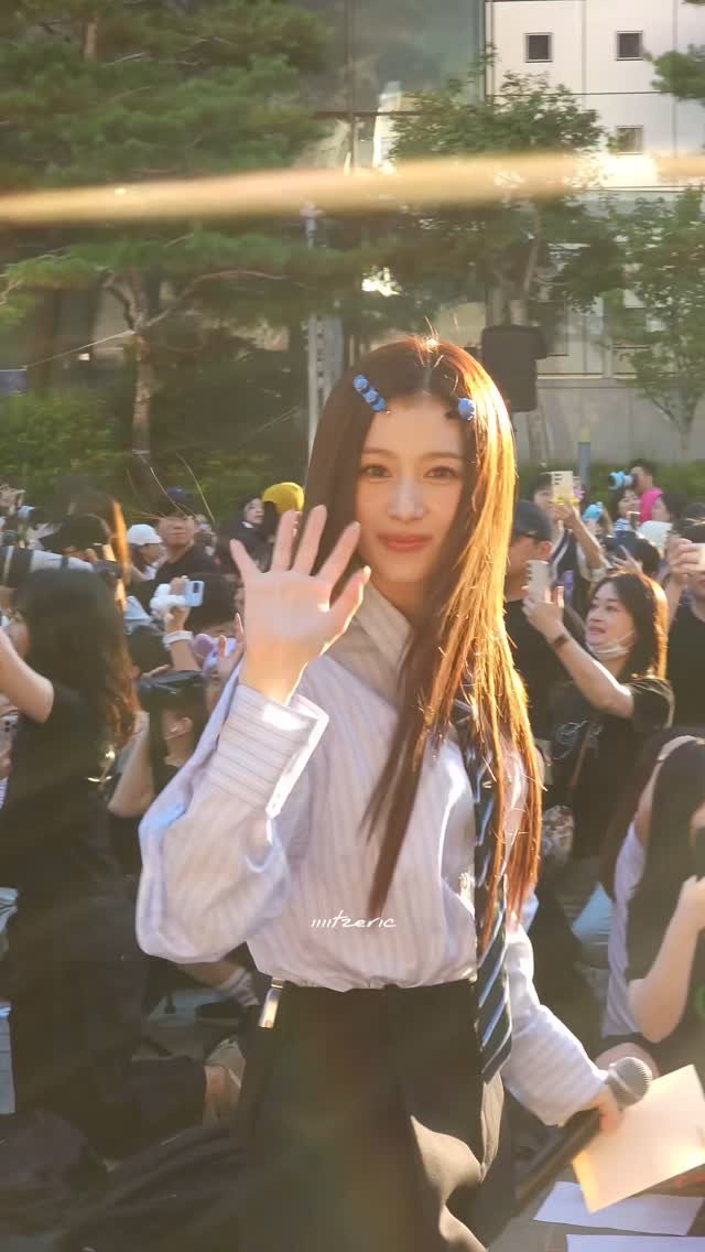 iiiitzeric 게시물 이미지: 到現在手還在抖...