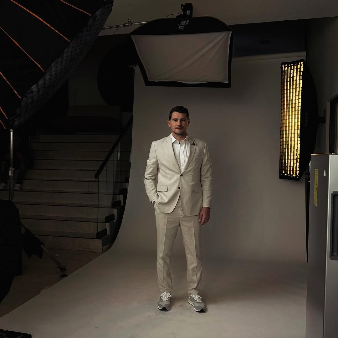 Photo by Iker Casillas on March 13, 2026. May be an image of suit, blazer, dinner jacket and text.