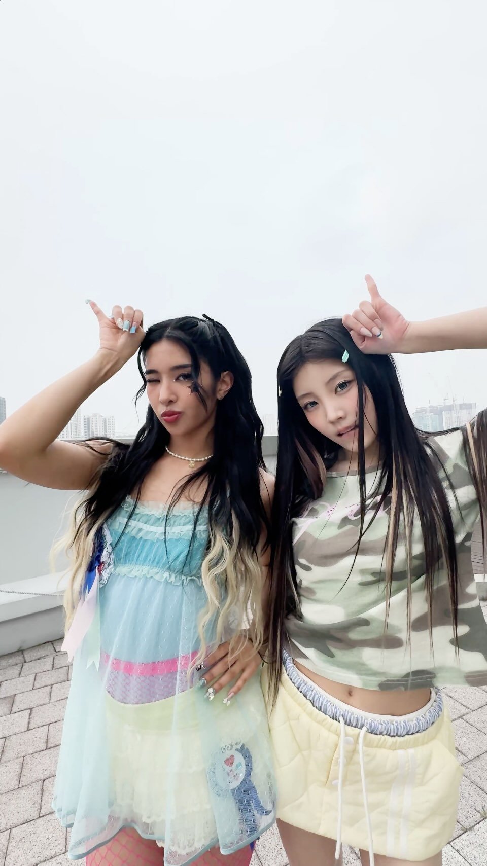 illit_official 게시물 이미지: It’s @katseyeworld @sophia_laforteza...