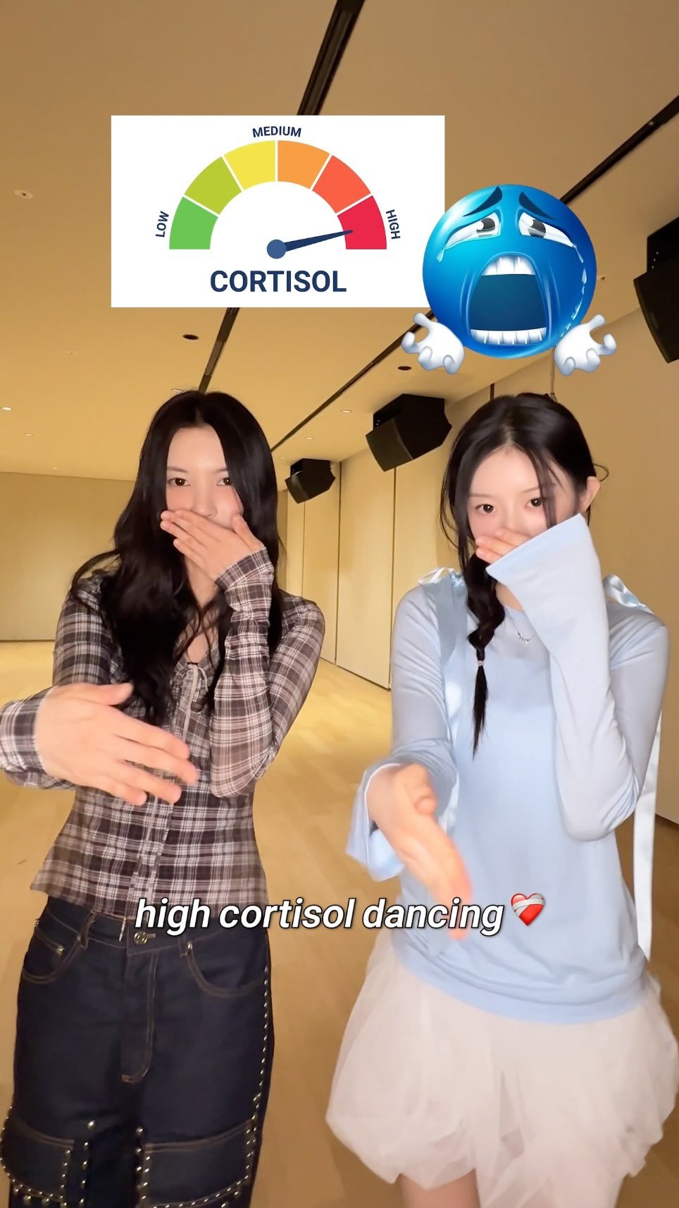 illit_official 게시물 이미지: cortisol 

#ILLIT #아일릿