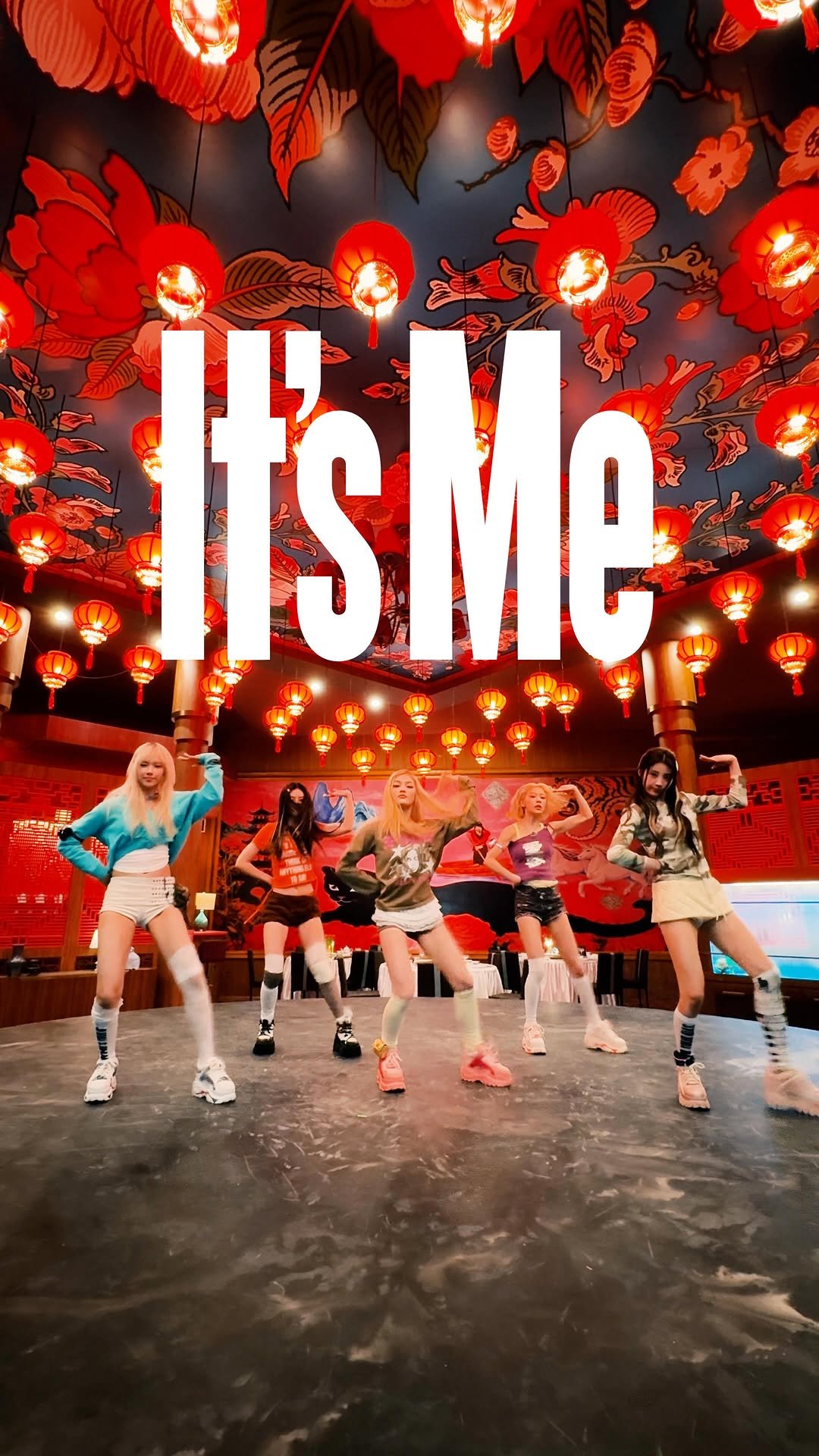 illit_official 게시물 이미지: It‘s Me D-1 ❤️‍🩹

#Its_Me #ILLIT #아일릿