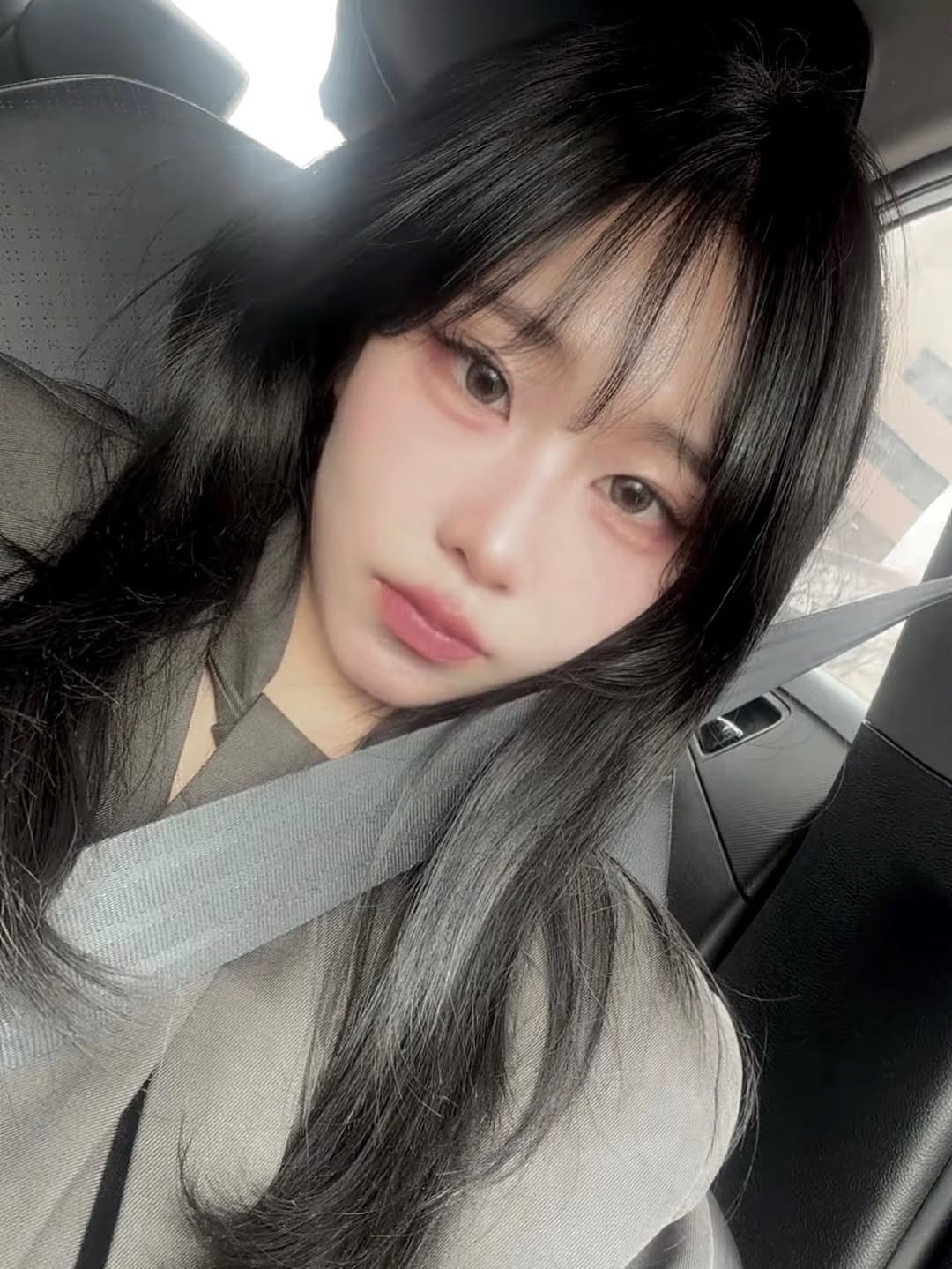 Photo by 민채연 on December 28, 2025. May be a selfie of one or more people, hair and text.