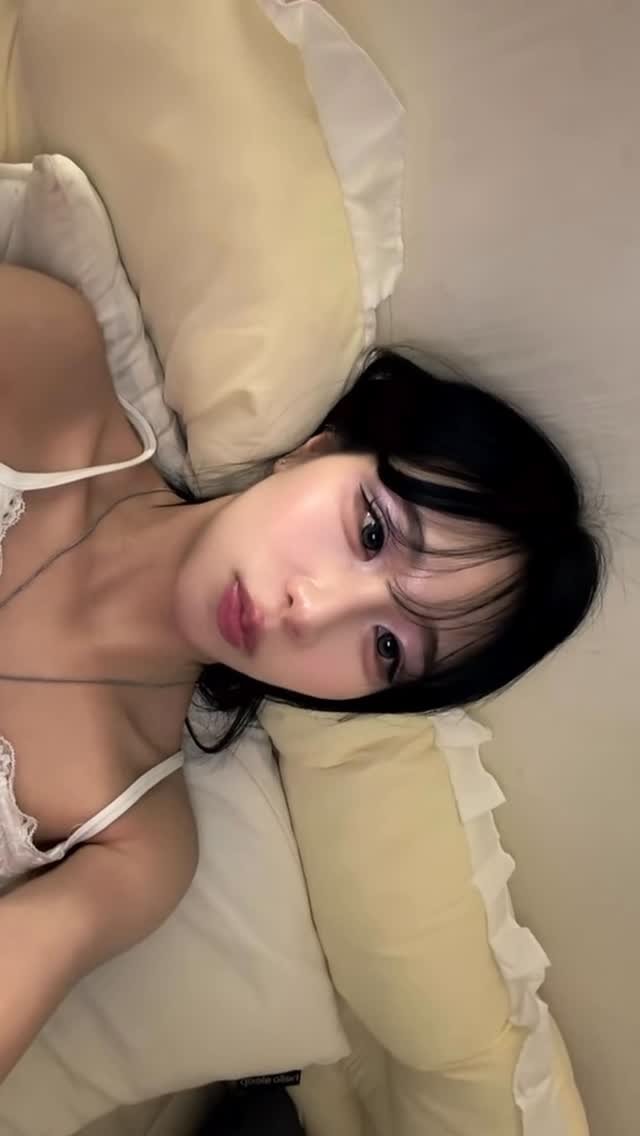 im9onveatyou 게시물 이미지: 우린 가짜 사랑을 해버렸대요