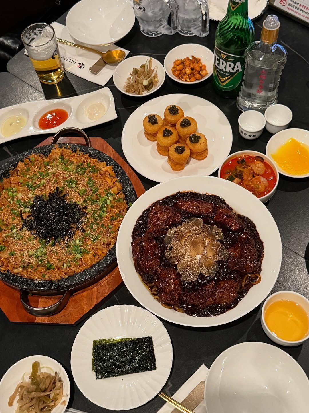 Photo by 라여사와 띠띠네 on November 04, 2025. May be an image of hot pot and text.