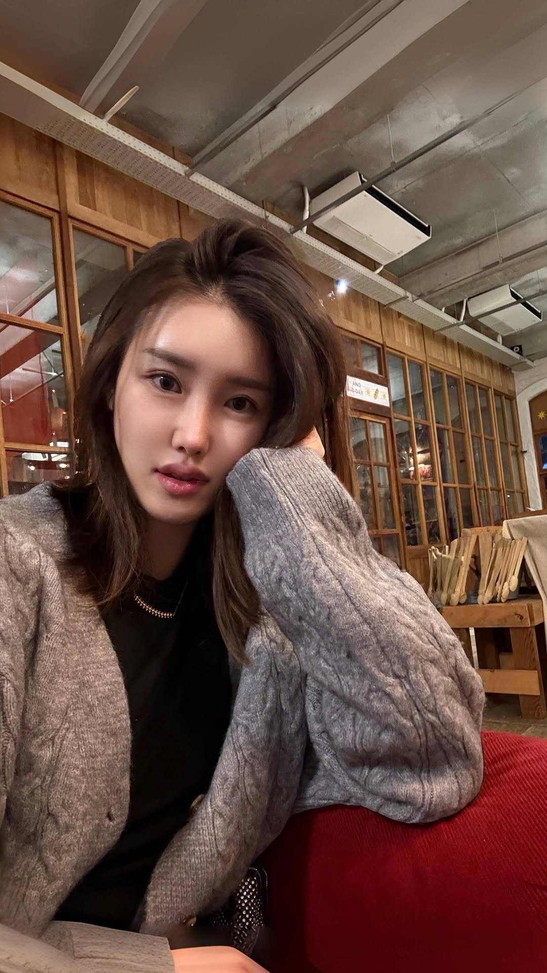 im_in__luv 게시물 이미지: 여러분 저 됐어요
돼지됐어요
아 아니.. 돼지고기 먹었어요

요즘 저만 이런가요 🐽...