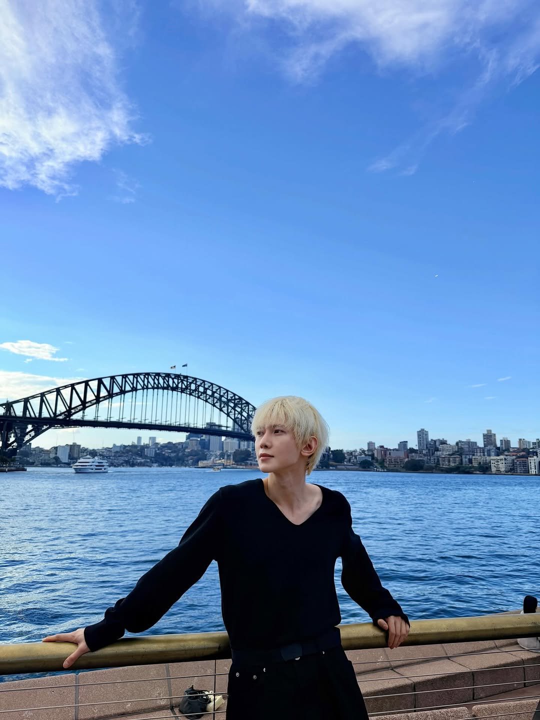 Photo by 여상 (YEOSANG) on March 04, 2026. May be an image of the Sydney Harbour Bridge and text.