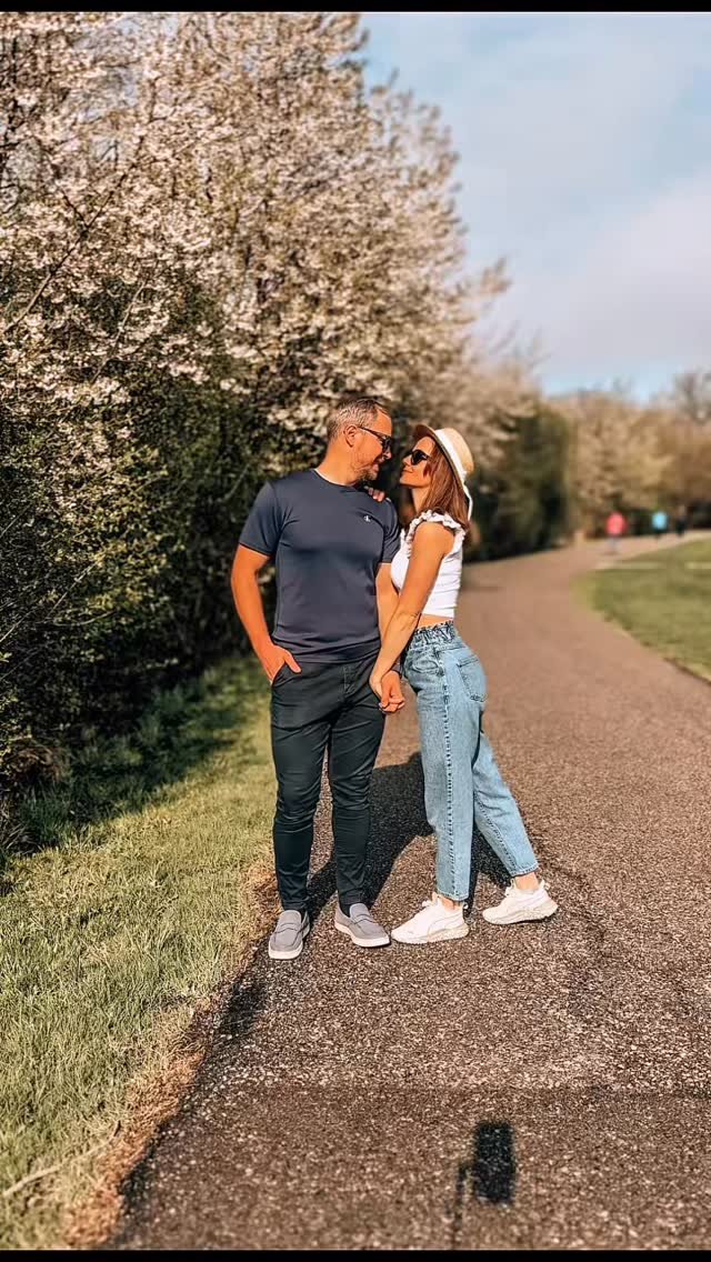 image.inspirer 게시물 이미지: Comment “guide” and I will send you pose guide...