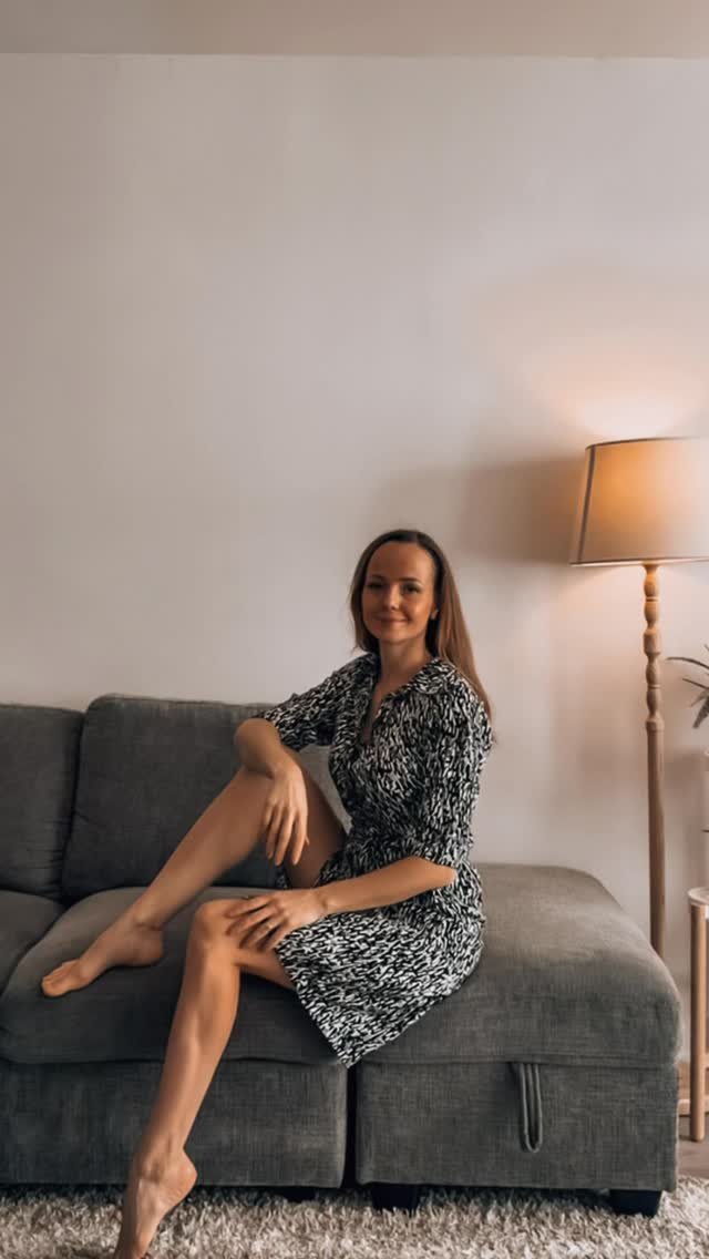 image.inspirer 게시물 이미지: Easy pose ideas #pose #sittingpose