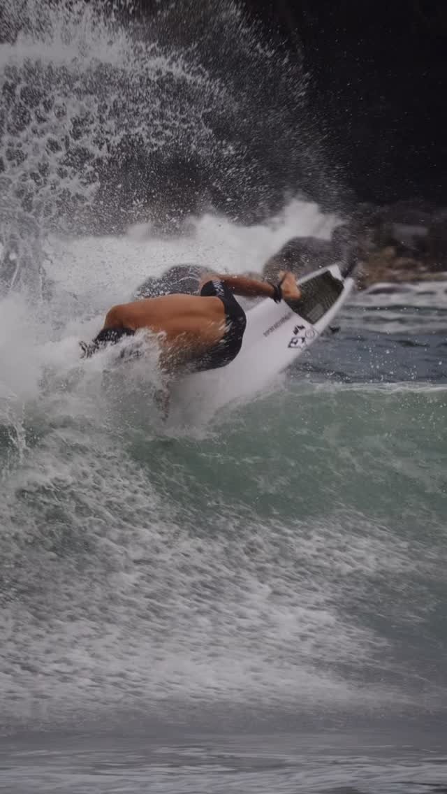 imaikalani_devault 게시물 이미지: @vanssurf 
@cisurfboards 
🎥 @myleslaurion