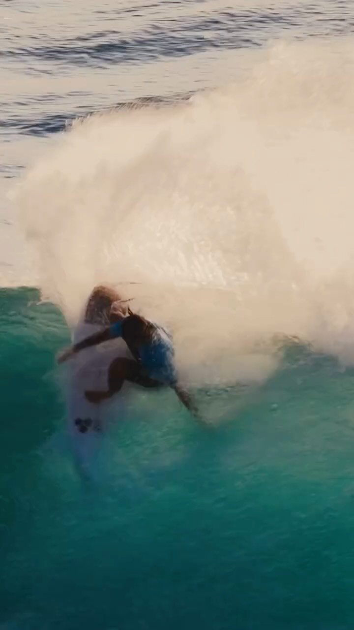 imaikalani_devault 게시물 이미지: A few waves from the final @hsamaui Legends of...