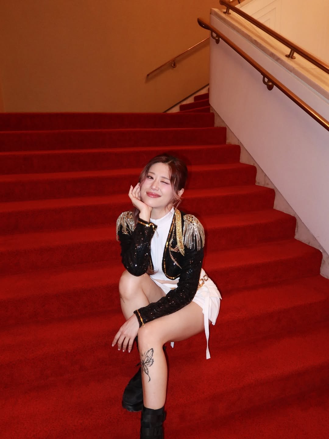 Photo by clara ⟡ 세인 on February 19, 2026. May be an image of costume, carpet and text.