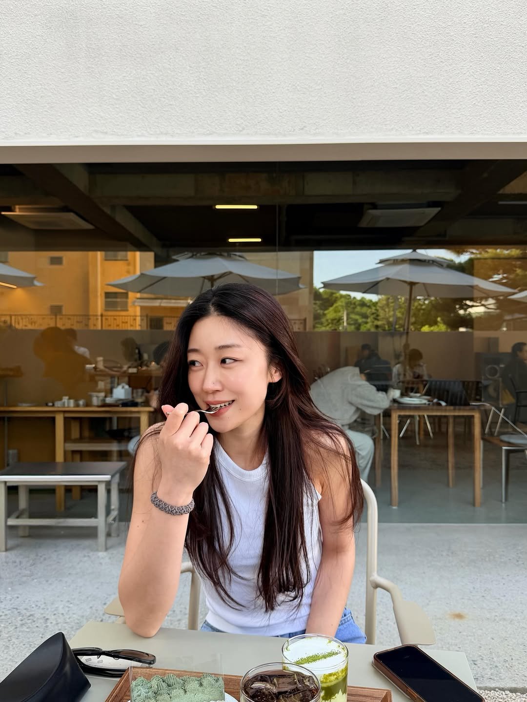 imfullof_joy 게시물 이미지: 흰티에 청바지 ☀️