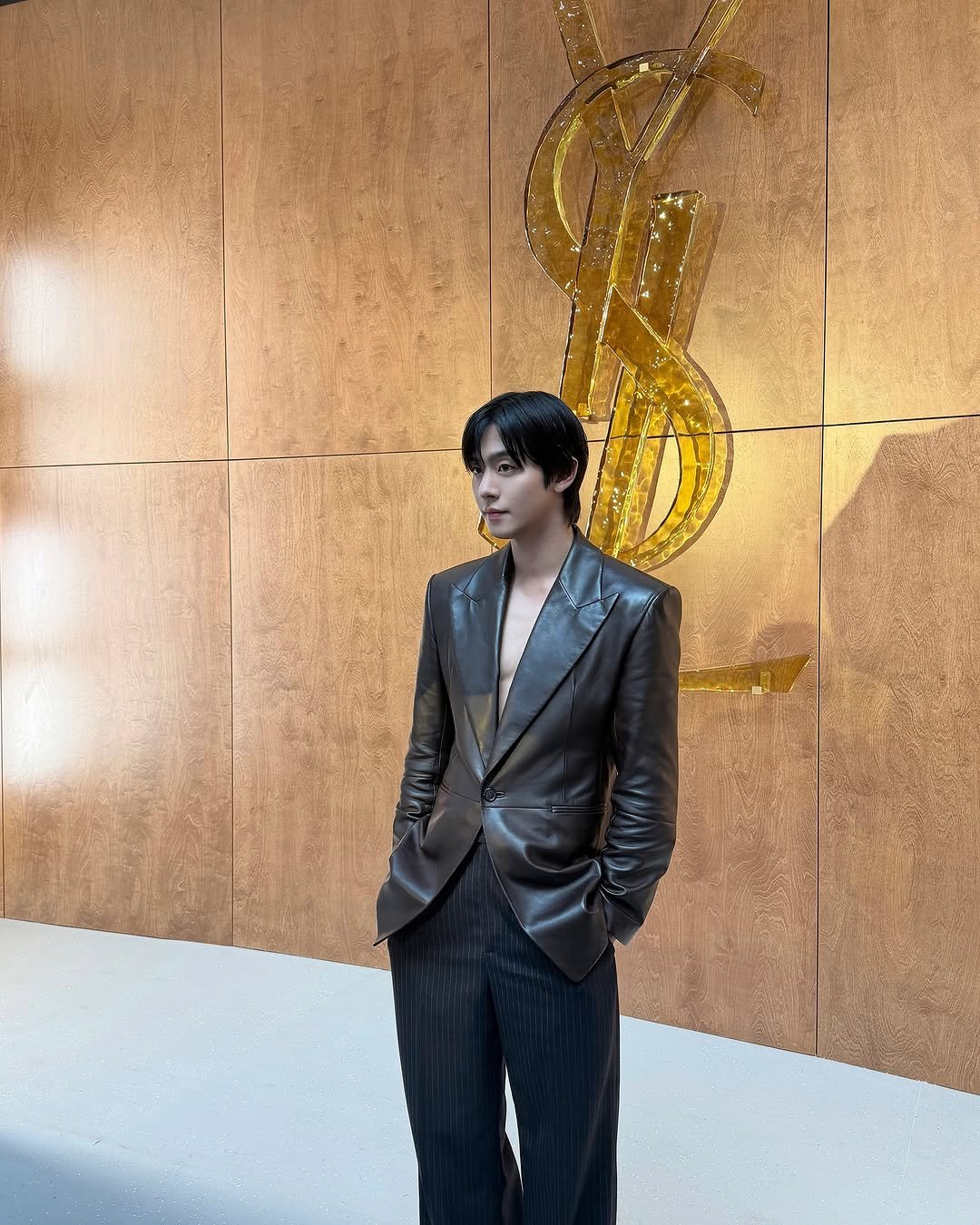 imhyoseop 게시물 이미지: Saint Laurent🖤
@ysl @anthonyvaccarello