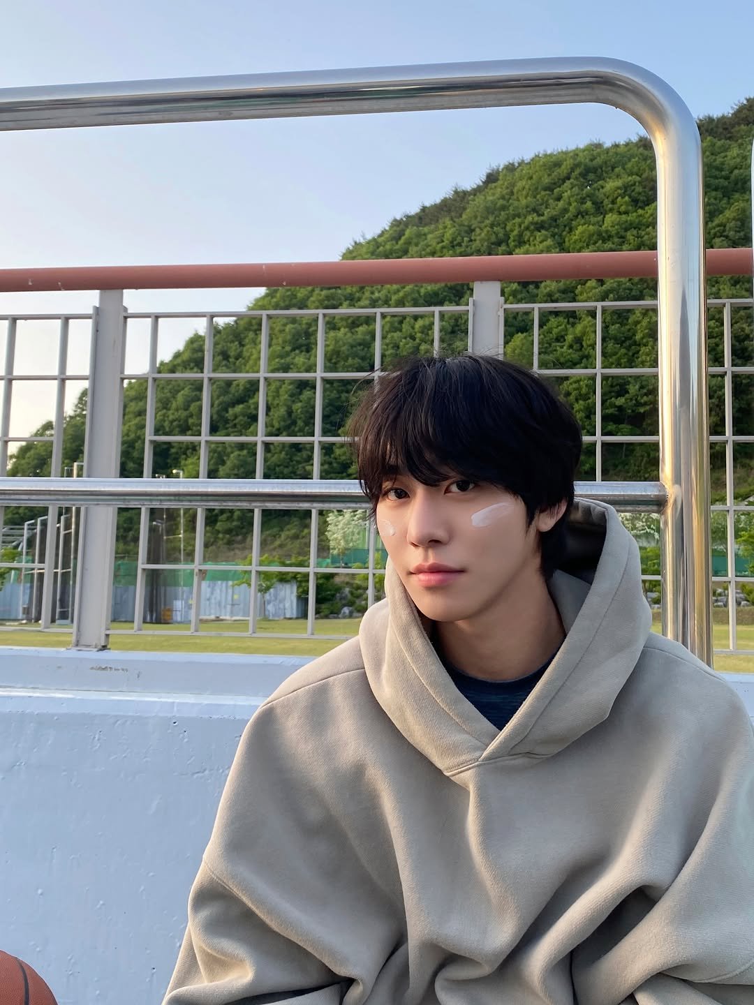 imhyoseop 게시물 이미지: ⛹️‍♂️🏀☀️