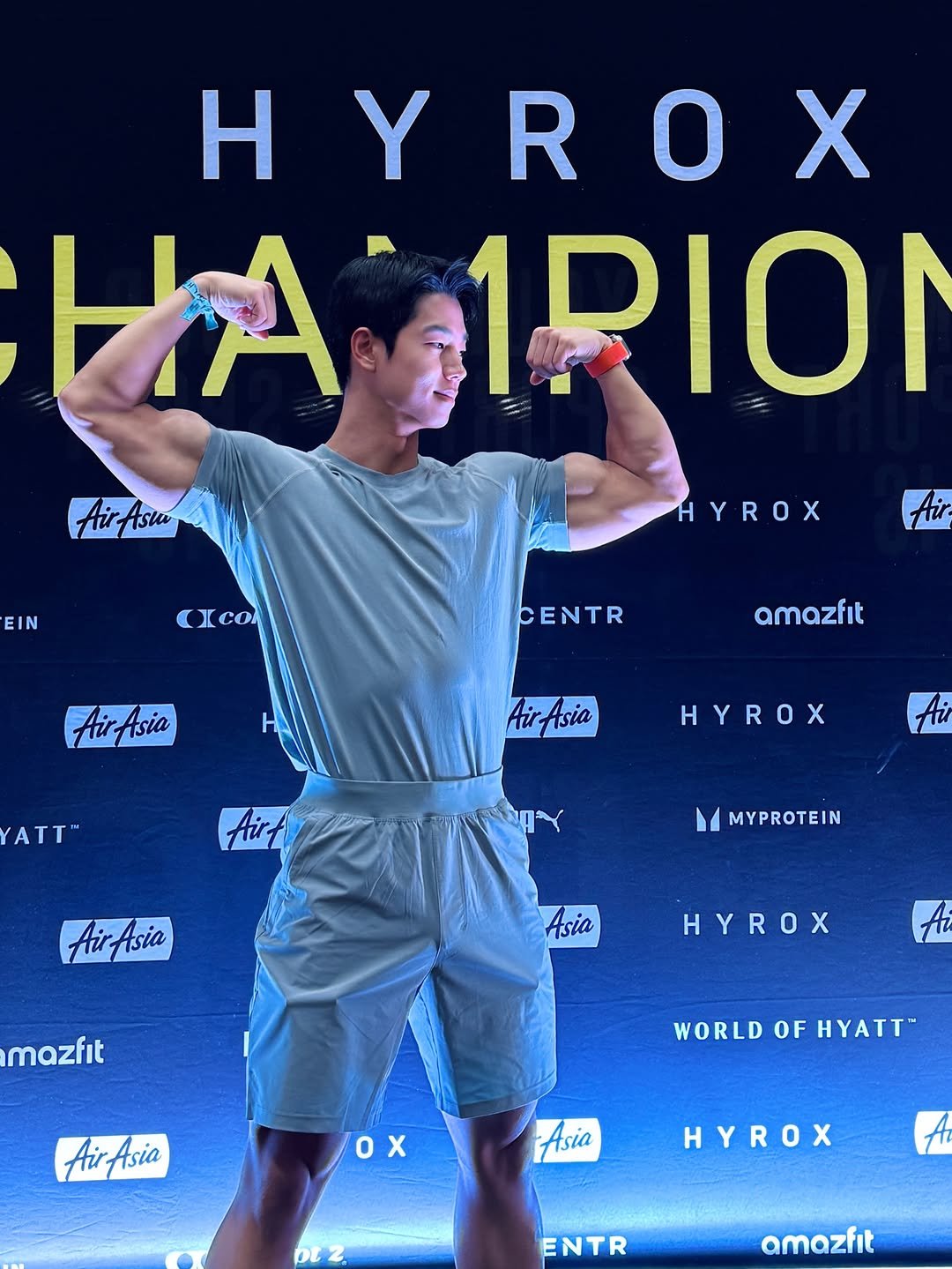 imjeongfit 게시물 이미지: 어쩌다보니 시그니처 포즈 💪🏼
.
.
.
#hyrox #hyroxkor #하이록스 #하이록스인천