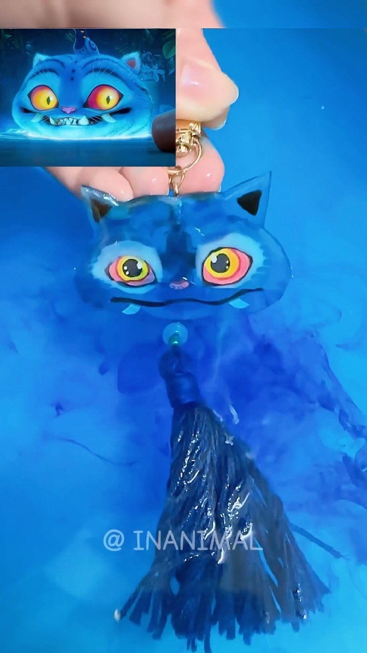 inanimal_1 게시물 이미지: kpop demon hunters 레진 #키링 만들기🐯💙🕴️
케이팝 데몬 헌터스의 최고 노래는??