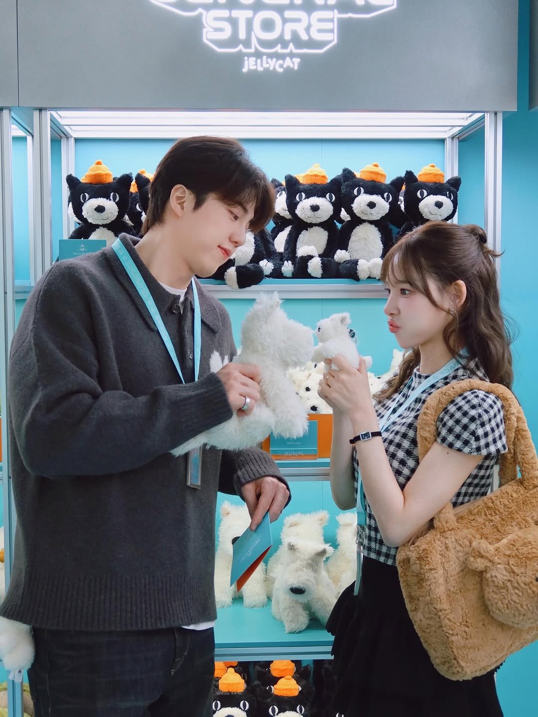 Photo shared by 이나연 on November 05, 2025 tagging @jellycat. May be an image of bear, duffle coat and text that says 'U W'.