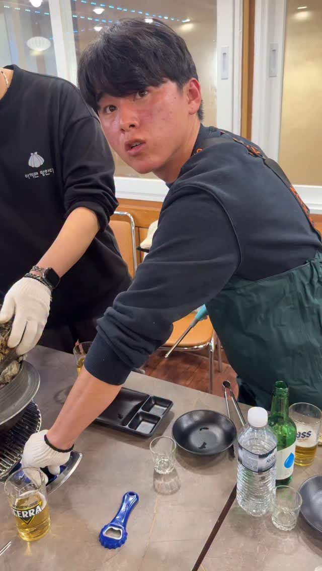 incheon.eat 게시물 이미지: 주류 무제한 무료에 석화찜 49,000원

미쳤네요 진짜...
여기 사장님 진짜...