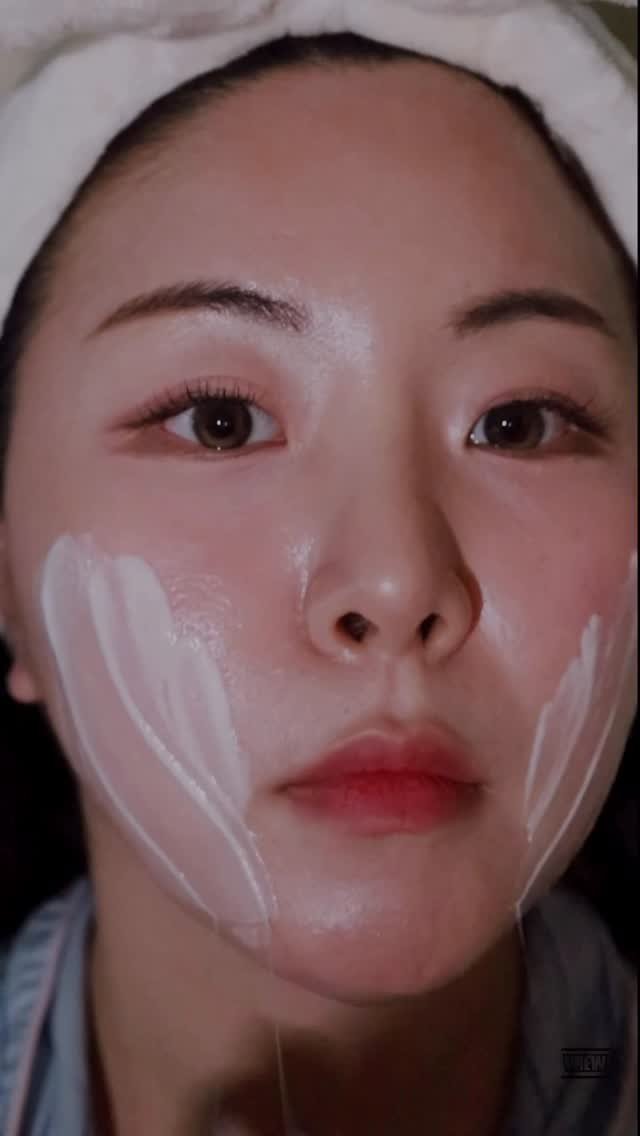 incworld 게시물 이미지: #광고 @isntree_kr 이즈앤트리 참마 클렌징밀크로만 풀메 지우면 요런 느낌