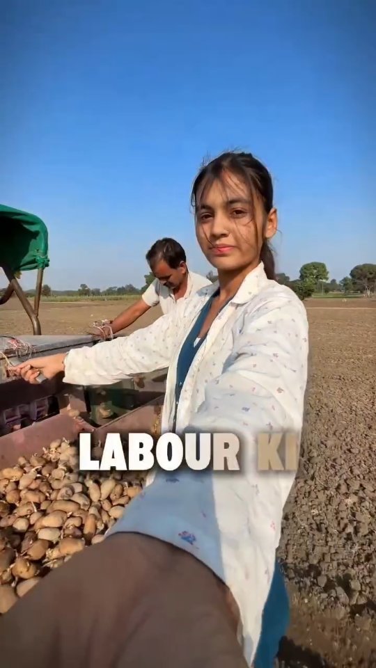 indianfarmergirl 게시물 이미지: Aaj humko hi kaam karna pada 🥺

[ Potato,...