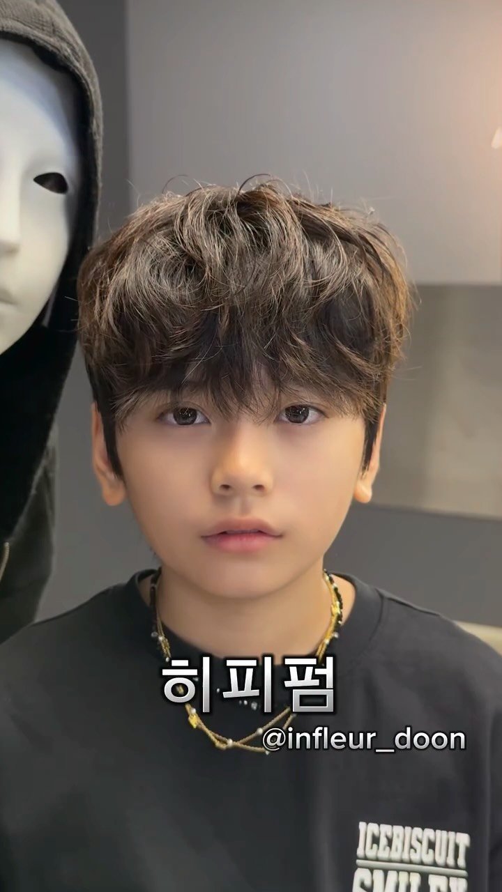 influer_doon 게시물 이미지: 히피펌

자연스러운 컬감에 히피펌스타일

압구정로데오 인플러...