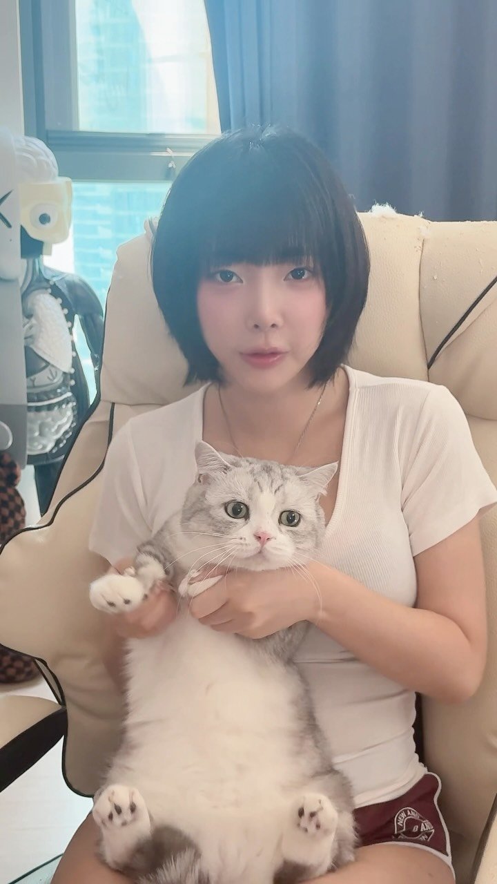 inkyung97 게시물 이미지: 모시모시 키코에떼루|~|?🫶🏻

(소리있음)