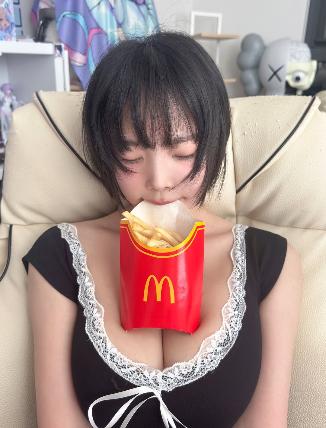 inkyung97 게시물 이미지: 감튀모임 하실 분? 🍟