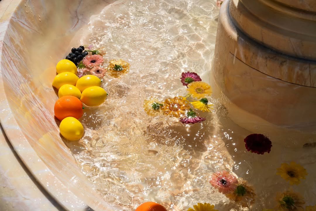 Photo by 이노플랜디자인 대표 이 승 목 on February 09, 2026. May be an image of bathtub, fountain and text.