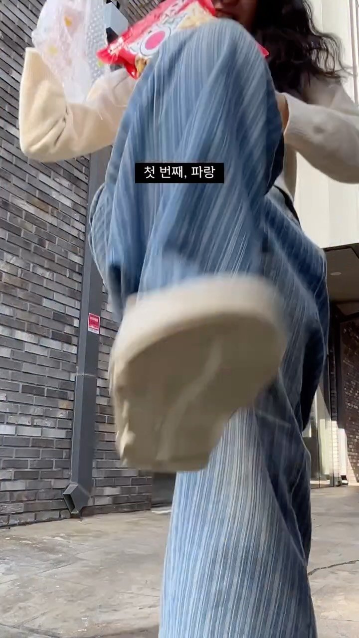 innout_picturebook 게시물 이미지: #무슨실험인데?
어제 본 실험 영상보다
이 프리뷰를 먼저 올렸어야 하는데...