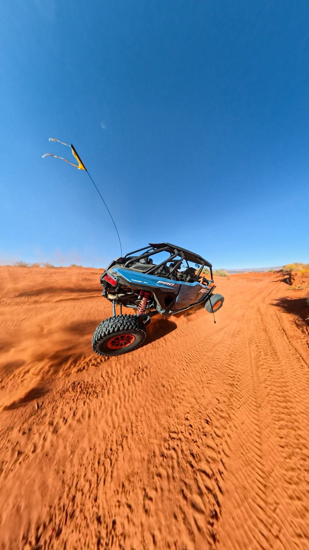 insta360 게시물 이미지: When you can’t fly FPV drones just use the...