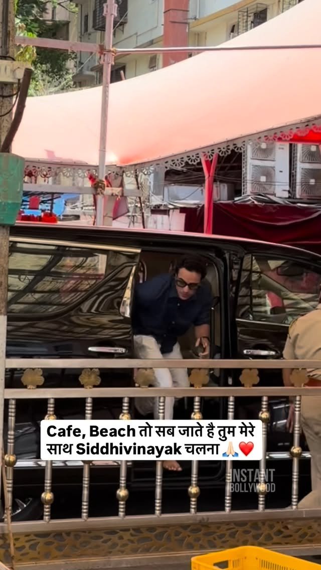 instantbollywood 게시물 이미지: Siddhivinayak chale darshan karne...